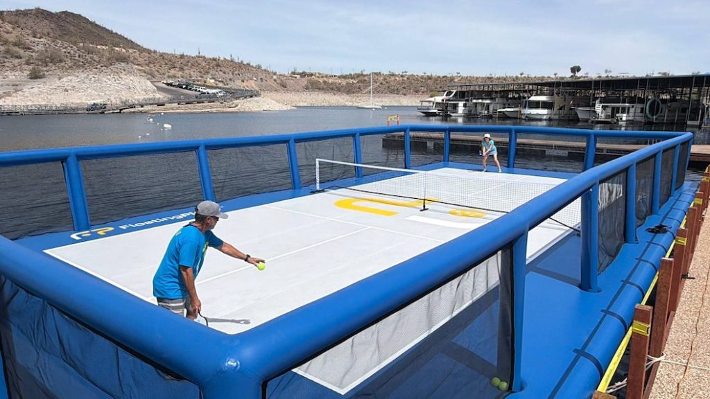 floating pickleball