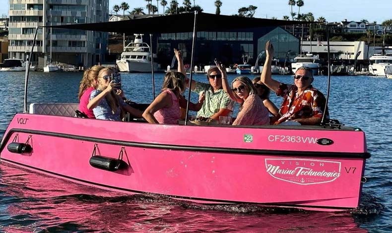 tempe pink boat